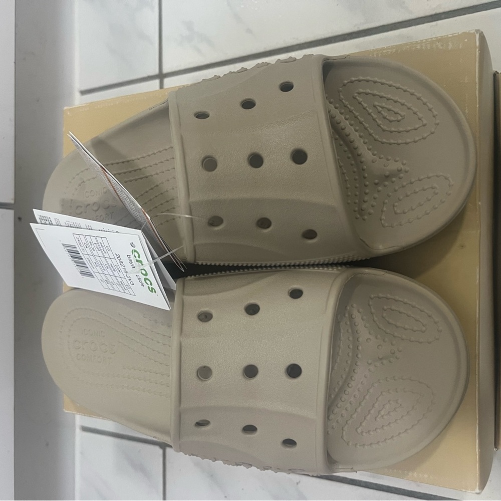 CROCS Slide Sandal Baya II Slides unisex-adult-Beige W Size 8 -M size 6-NWT